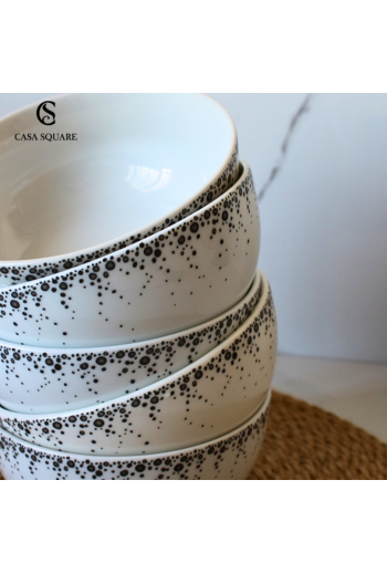 Un service idéal pour créer une table harmonieuse et chaleureuse pendant le mois sacré de Ramadan.