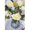 Bouquet des roses en beige