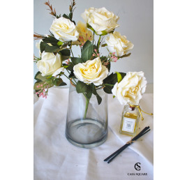 Bouquet des roses en beige